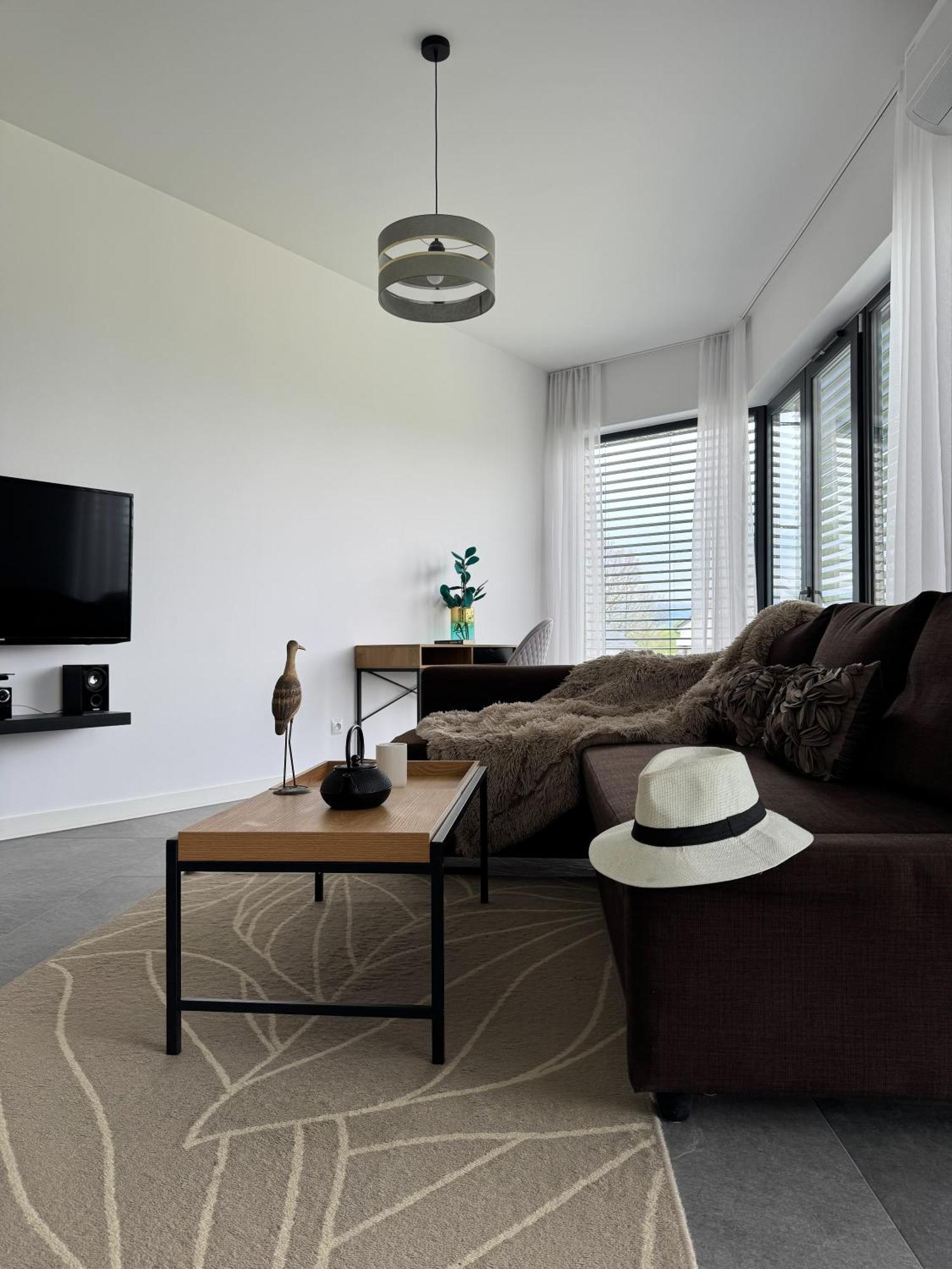 Apartament Krzysztofa Bochusa Еленя-Гура Экстерьер фото